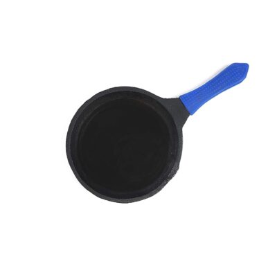 RudraEco-Pre-Seaoned-Cast-Iron-Mini-Skillet-with-Heat-Resistant-Grip-3