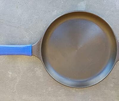 RudraEco-Pre-Seasoned-Cast-Iron-Dosa-Tawa-with-Heat-Resistant-Grip-9.75-Inch-2